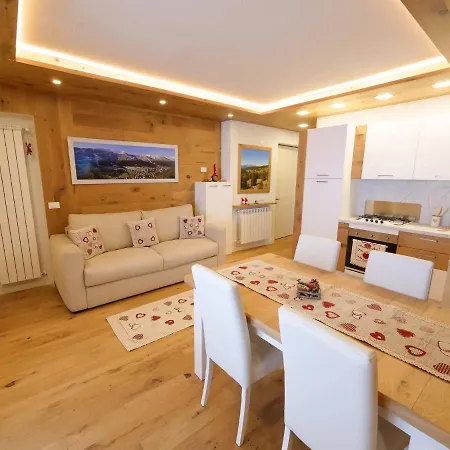 Aprica Luxury - Estrella - * San Pietro (Berbenno di Valtellina)